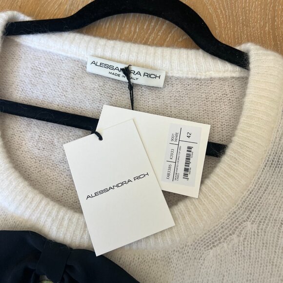 Alessandra Rich Cropped Knit Top With Cameo - Picture 3 of 5